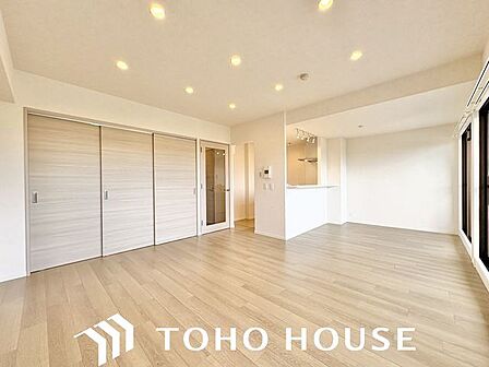 洗練されたデザインと機能性が織りなすこだわりの住空間。ゆったりとした時間をお過ごしください。