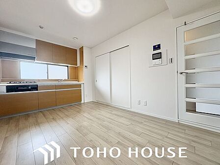 会話が弾むダイニング、料理が愉しくなるキッチン。家は、ただ生活する場ではなく、暮らしを愉しく、快適に。