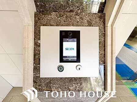 オートロック機能付で、安心のセキュリティ。毎日の暮らしを優しくサポートしてくれます。