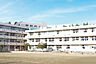 周辺：仙台市立国見小学校　徒歩10分