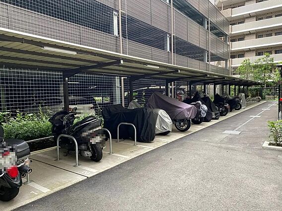 バイク置き場