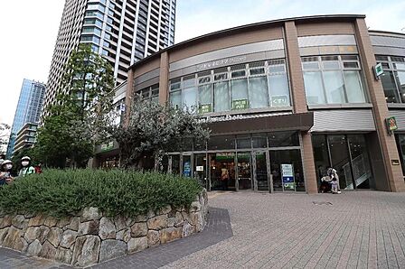 ライフドラッグプラス品川御殿山店まで約80ｍ　徒歩1分