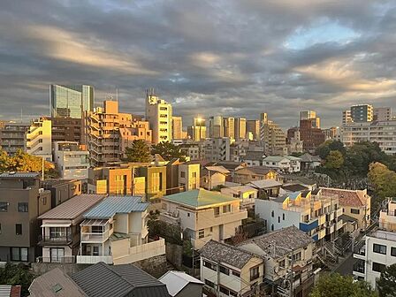 バルコニーからの眺望(夕方)