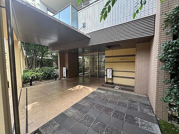 エントランスを拡大表示