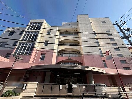 文京区立本郷小学校徒歩６分