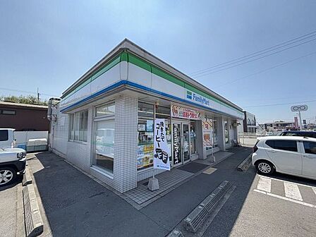 ファミリーマート 加古川別府店 280m