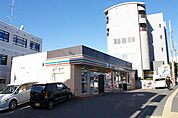 セブンイレブン 厚木愛甲石田駅前店（193m）