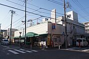 グルメシティ 鵜野森店（473m）