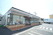 セブンイレブン 伊勢原板戸店（328m）