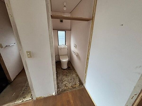 トイレを拡大表示