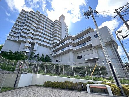 ご家族揃って建物と街並みをご覧いただけます。