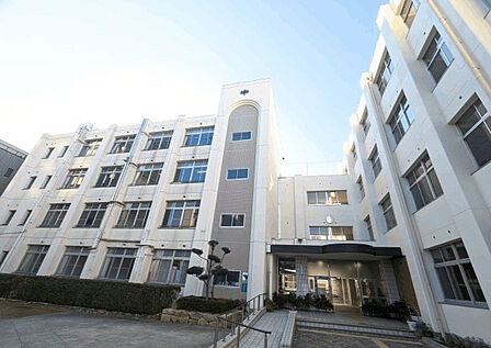中学校「大阪市立西中学校まで1153m」