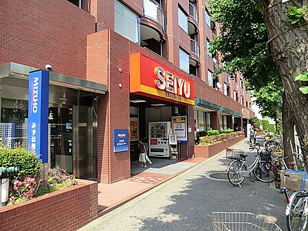 西友 深沢目黒通り店　700ｍ