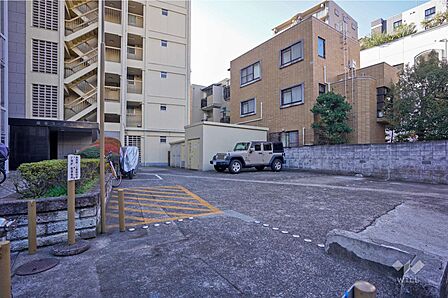 敷地内駐車場(屋外平面式)