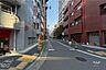 その他：敷地東側の前面道路（南側から）