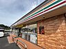 周辺：セブンイレブン馬橋弁天店 徒歩3分。 170m