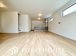 ワイドで奥行きのあるバルコニー付き 新築戸建