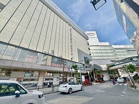 柏駅 徒歩7分。 530m