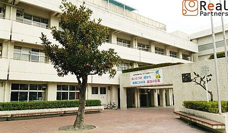 横浜市立共進中学校 徒歩10分。 790m