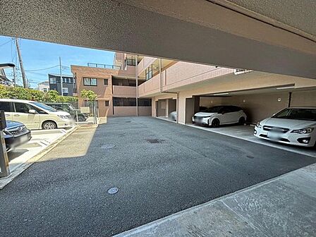 駐車場の空き状況についてもお気軽にお問い合わせください♪