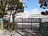 周辺：横浜市立鴨居小学校 徒歩11分。 860m