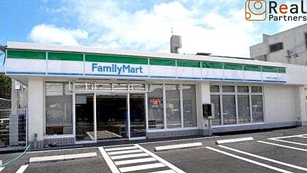 ファミリーマート藤が丘駅南口店 徒歩4分。 260m
