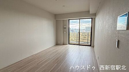 2024年11月築で築後未入居の、 40階建タワーマンション!