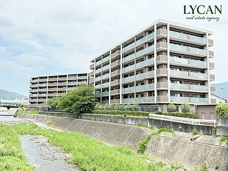 全186戸のBELISTA京都山科。地下鉄駅が徒歩圏です。室内はリノベーション完成しました。内覧は「ライカン」までお問い合わせをお願いします。