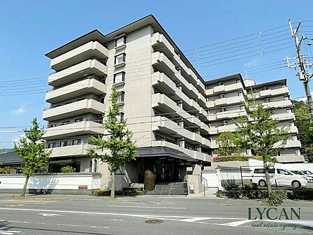 パーク・ハイム宝ヶ池銀杏館。室内はリノベーション完成しました。実際に現地もお気軽にご覧いただけます。ライカンまでお問い合わせください。