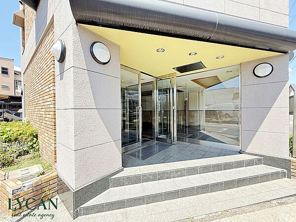 エントランスを拡大表示