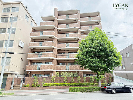 グラン・コート紫野。堀川紫明交差点近く、地下鉄の北大路駅徒歩圏のエリア。お部屋は5階でリノベーション完成しています。内覧はいつでも「ライカン」までお問合せお願いします。何でもご相談いただけます。