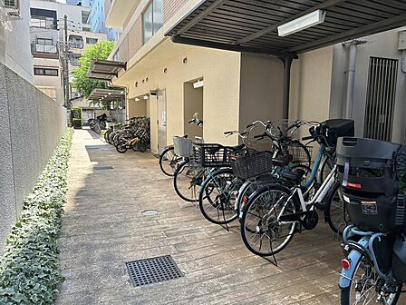 駐輪場