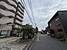 外観：前面道路含む現地写真
