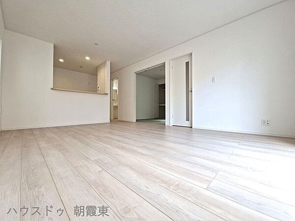 リビング/ダイニングを拡大表示