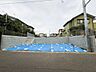 外観：前面道路６ｍ公道に接し、駐車も楽々できます