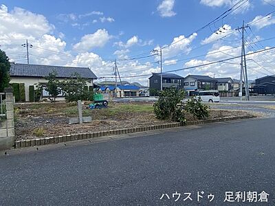 外観：住宅街の一画です。便利でありながら静かな環境です。