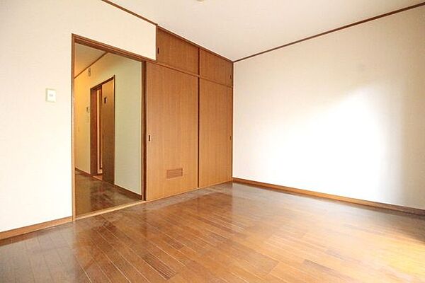 サンクレスト 2階 | 東京都八王子市松木 賃貸マンション 外観