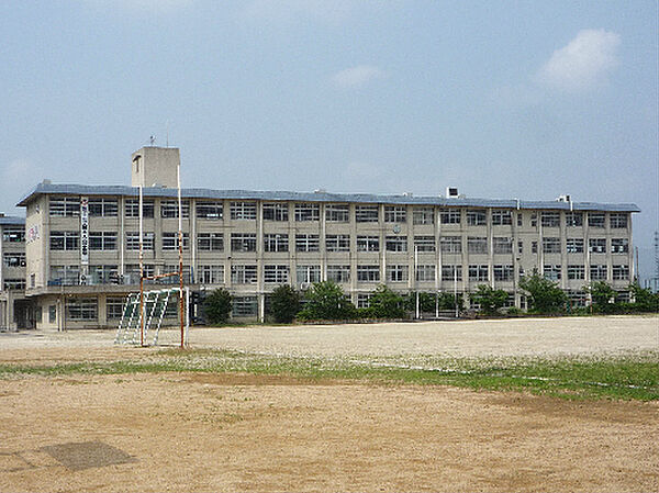 八幡市立男山中学校（1420m）