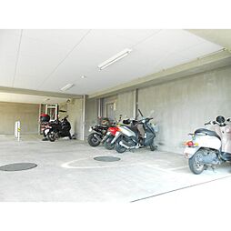 [駐車場] 専用バイク置き場