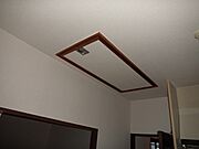屋根裏収納