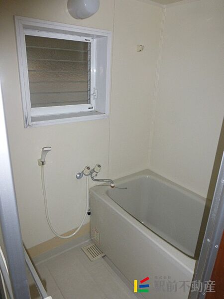 画像5:窓付きの浴室です☆