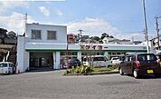 タイヨー 辻ヶ丘店【タイヨー辻ヶ丘店】東坂元二丁目にあるスーパーです。営業時間9時30分〜21時取扱品目　生鮮食品、日配品、一般食品、日用雑貨、お酒駐車場有り 900m