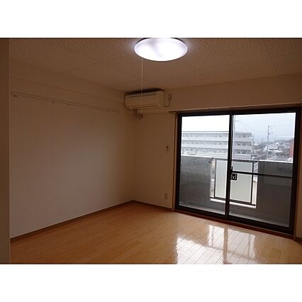 アルエット_内装_10