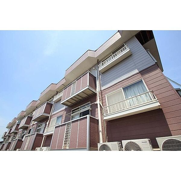 apartment 茨城県かすみがうら市稲吉5丁目
地図を見る