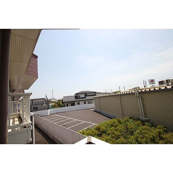 apartment 茨城県かすみがうら市稲吉5丁目
地図を見る