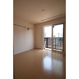 フォレスト　サイト 106 1階ワンルームのリビング/ダイニング