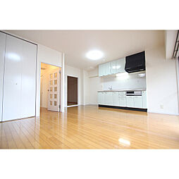 アークエフォール桜町 102 1階1LDKのリビング/ダイニング