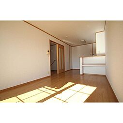 アンジュ・パル 203 2階2LDKのリビング/ダイニング