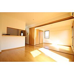 エテルノ・ティエラII 301 3階2LDKのリビング/ダイニング