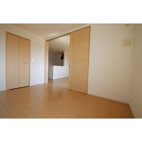 apartment 茨城県かすみがうら市下稲吉
地図を見る